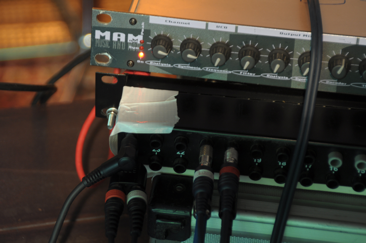 2021-05-15 Ame Zek - rauschpartikel (Ame Zek Ballonmusik, recording 5) (Mixe, Recording)